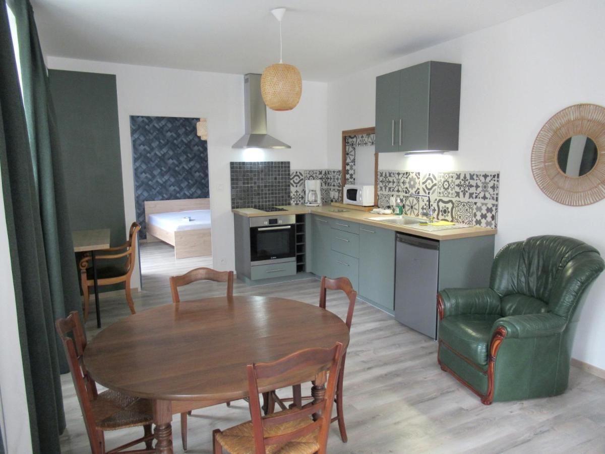 Le Gite Des Fresques Saint-Savin  Exterior foto