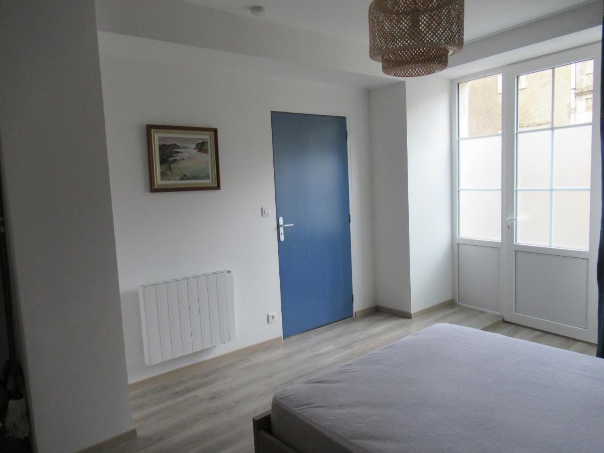 Le Gite Des Fresques Saint-Savin  Exterior foto